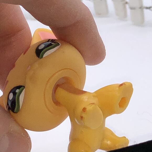 Littlest Pet Shop Lps Shorthair Cat #1377 Green Eyes Authentic Blonde - Picture 5 of 5